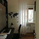 Affitto 5 camera appartamento di 128 m² in Roma