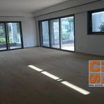 Rent 3 bedroom apartment of 250 m² in Glyfada