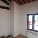 Rent 7 bedroom apartment of 90 m² in Florence