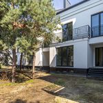 Wynajmij 7 sypialnię dom z 257 m² w Warszawa
