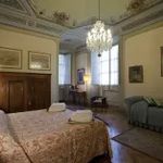 Rent 6 bedroom apartment of 100 m² in Firenze