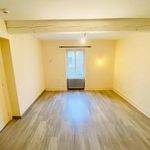 Rent 3 bedroom apartment of 56 m² in Romanèche-Thorins