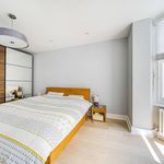 Rent 3 bedroom flat of 115 m² in London