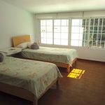Alquilo 4 dormitorio casa de 220 m² en San Pedro de Alcántara