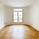 Rent 4 bedroom apartment of 209 m² in Paris
