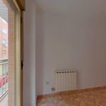 Rent 2 bedroom apartment of 51 m² in Zaragoza