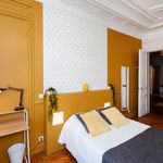 Rent 7 bedroom apartment in Paris