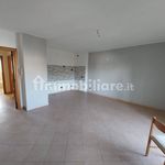 Affitto 3 camera appartamento di 80 m² in Lecce
