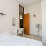 Camera di 160 m² a Milano
