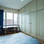 Rent a room of 110 m² in Schaerbeek