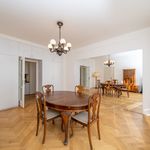 Rent 3 bedroom apartment of 82 m² in Prague