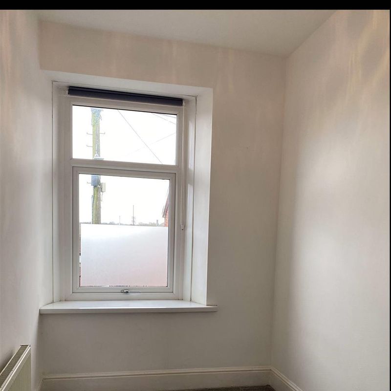 3 bedroom property to let in Sebastopol, Pontypool, Torfaen - £950 pcm