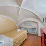 Affitto 4 camera appartamento di 70 m² in Firenze