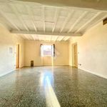 Affitto 5 camera appartamento di 144 m² in Pistoia
