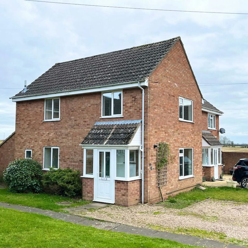 Semi-detached House to rent on Blakenhurst Harvington,  WR11, United kingdom