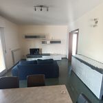 Affitto 4 camera appartamento di 90 m² in Pineto