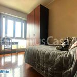Affitto 4 camera casa di 130 m² in Milan