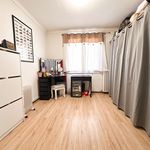 Rent 3 bedroom apartment of 66 m² in Carpentras