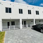 Rent 3 bedroom apartment of 1315 m² in Doral
