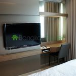 Rent 2 bedroom apartment of 75 m² in Khlong Tan Nuea
