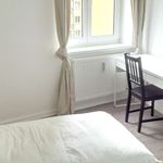 Rent a room of 77 m² in Hamburg