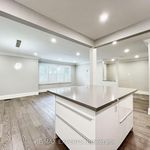 Rent 3 bedroom apartment of 179 m² in Toronto