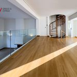 Rent 3 bedroom house of 210 m² in Glyfada