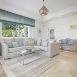 Rent 5 bedroom house of 437 m² in Marbella