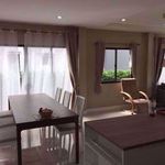Rent 4 bedroom house of 162 m² in Phatthanakan