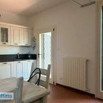 Affitto 6 camera appartamento di 161 m² in Bologna