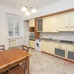 Rent 6 bedroom apartment of 107 m² in Genova