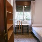 Rent 4 bedroom apartment of 117 m² in Almería