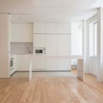 Rent 1 bedroom apartment of 77 m² in Lisbon