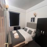 Rent 3 bedroom apartment in Wakefield