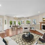 Rent 4 bedroom house of 241 m² in Long Beach