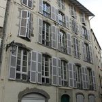Appartement de 30 m² avec 1 chambre(s) en location à Aurillac