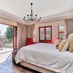 Rent 4 bedroom apartment of 985 m² in Johannesburg