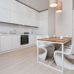 Wynajmij 3 sypialnię apartament z 95 m² w Warszawa