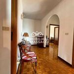 Rent 5 bedroom apartment of 136 m² in Roma