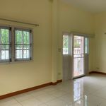 Rent 2 bedroom house of 200 m² in Chimphli