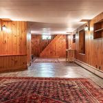 Rent 4 bedroom apartment of 1400 m² in Newburgh