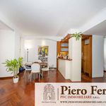 Affitto 5 camera appartamento di 90 m² in Napoli