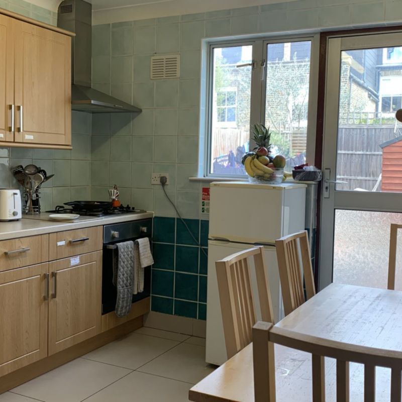 Property To Rent Tennyson Road, Kilburn, NW6 | Room To Let through Andersons Estates