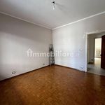 Affitto 2 camera appartamento di 52 m² in Pinerolo