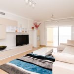 Rent 5 bedroom apartment of 220 m² in Calp