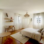 Rent a room of 65 m² in Saint-Denis