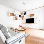 Rent 3 bedroom apartment of 59 m² in Paris