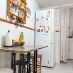 Rent a room of 70 m² in Valencia