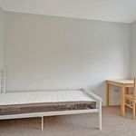 Rent 8 bedroom house in Slough