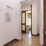 Rent a room of 148 m² in Bologna